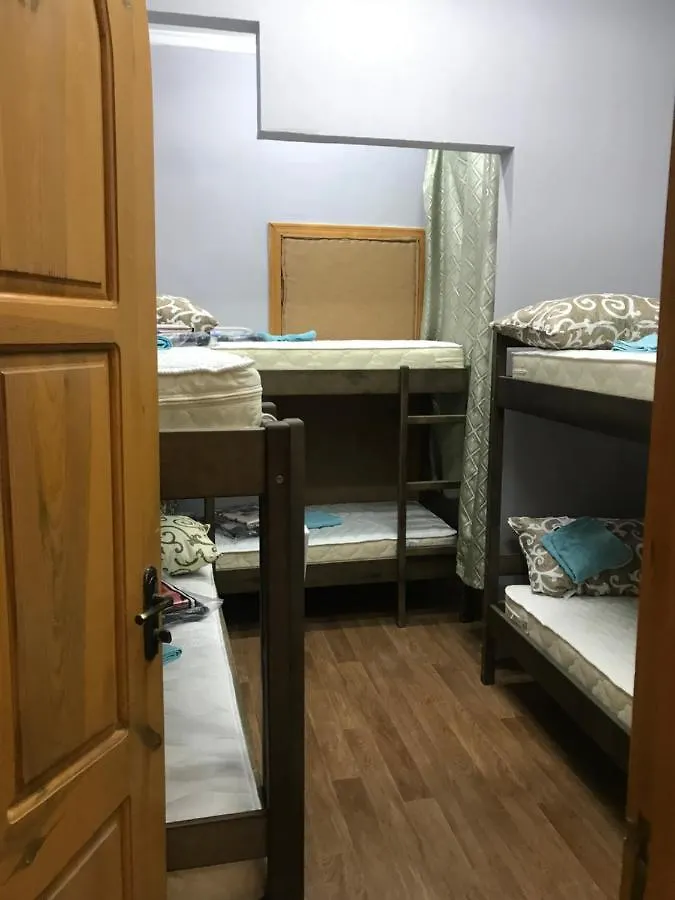 Ararat-Demeevskaya Hostel كييف
