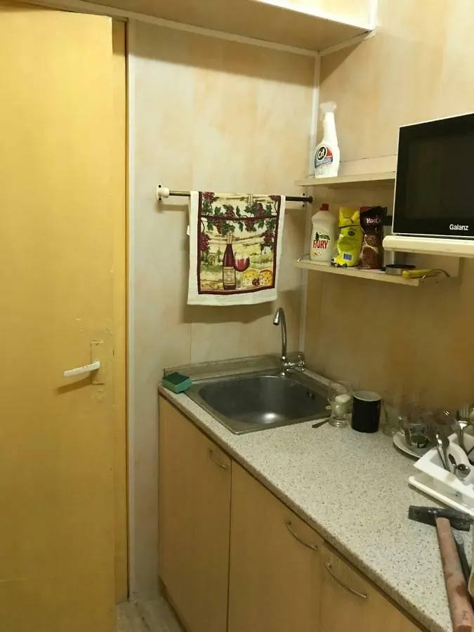 Ararat-Demeevskaya Hostel كييف